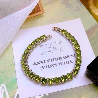 Fancy Sparkling Olive Stone Beads armband