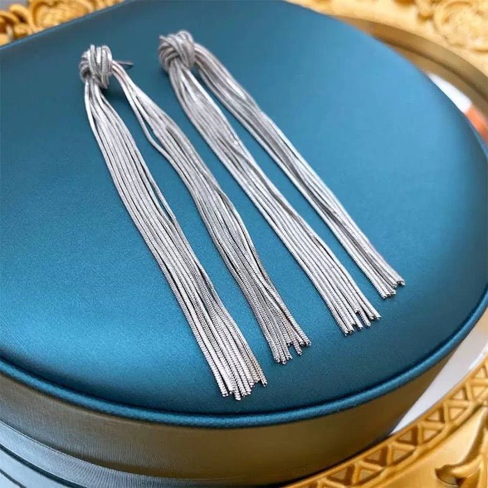 Moderne vintage knoopkwasten oorbellen