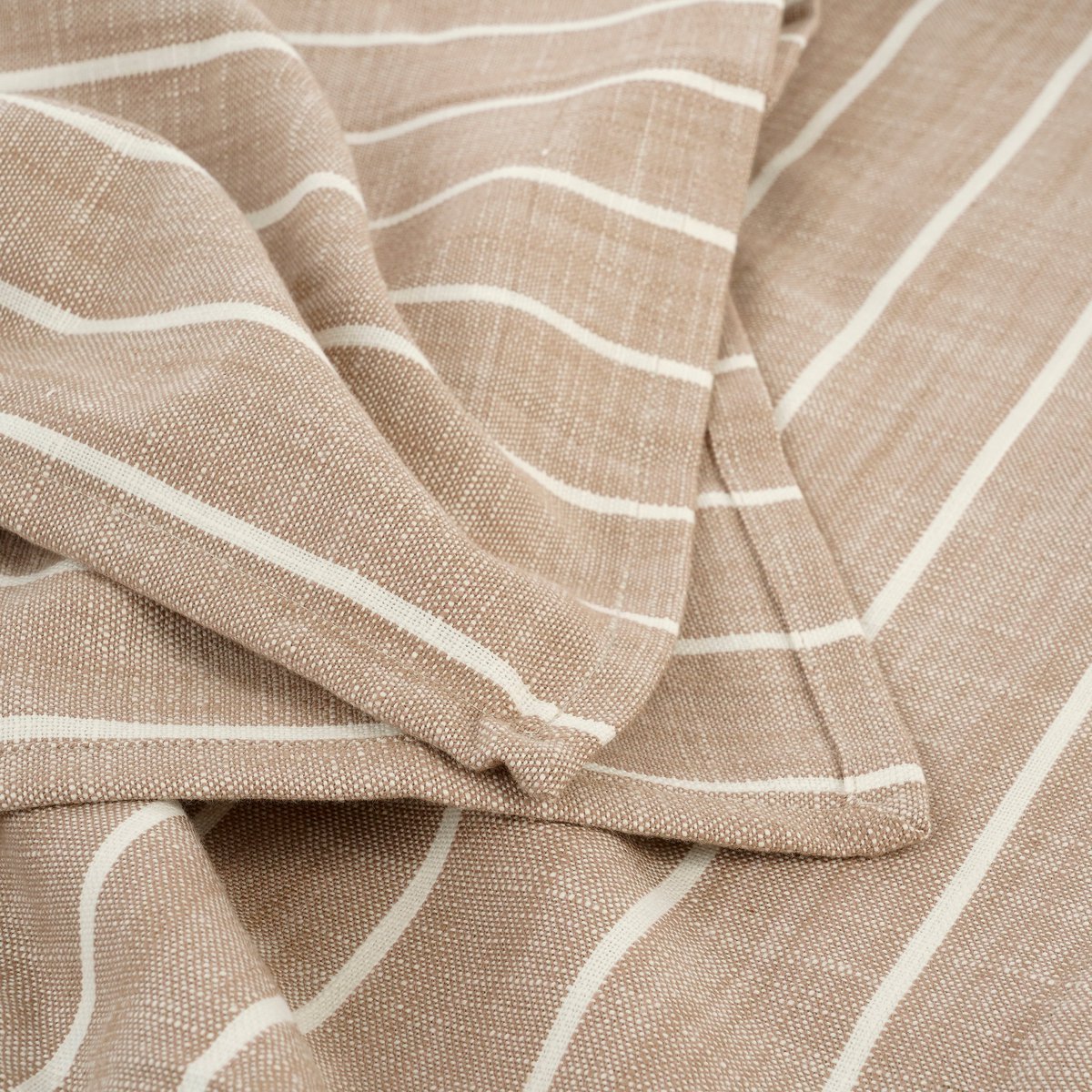 Alivo Tafelkleed - Beige, Wit
