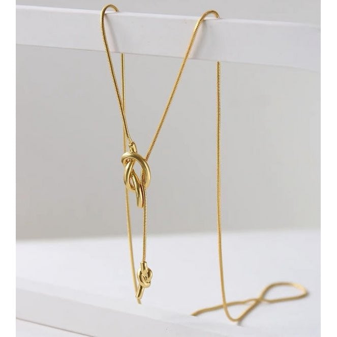 Elegante lange trui ketting