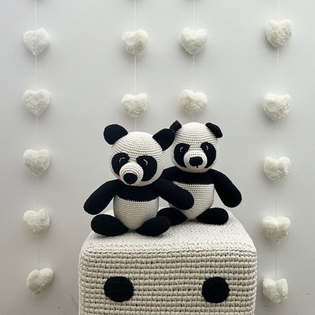 Slinger met Wollen Hartjes