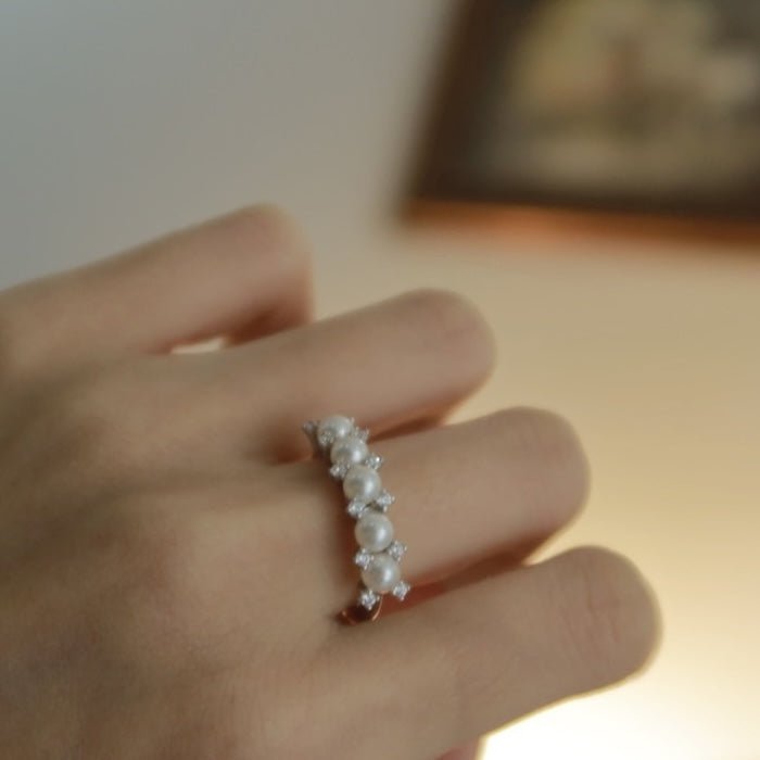 Elegante parelring - in goud of zilver