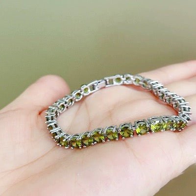 Fancy Sparkling Olive Stone Beads armband
