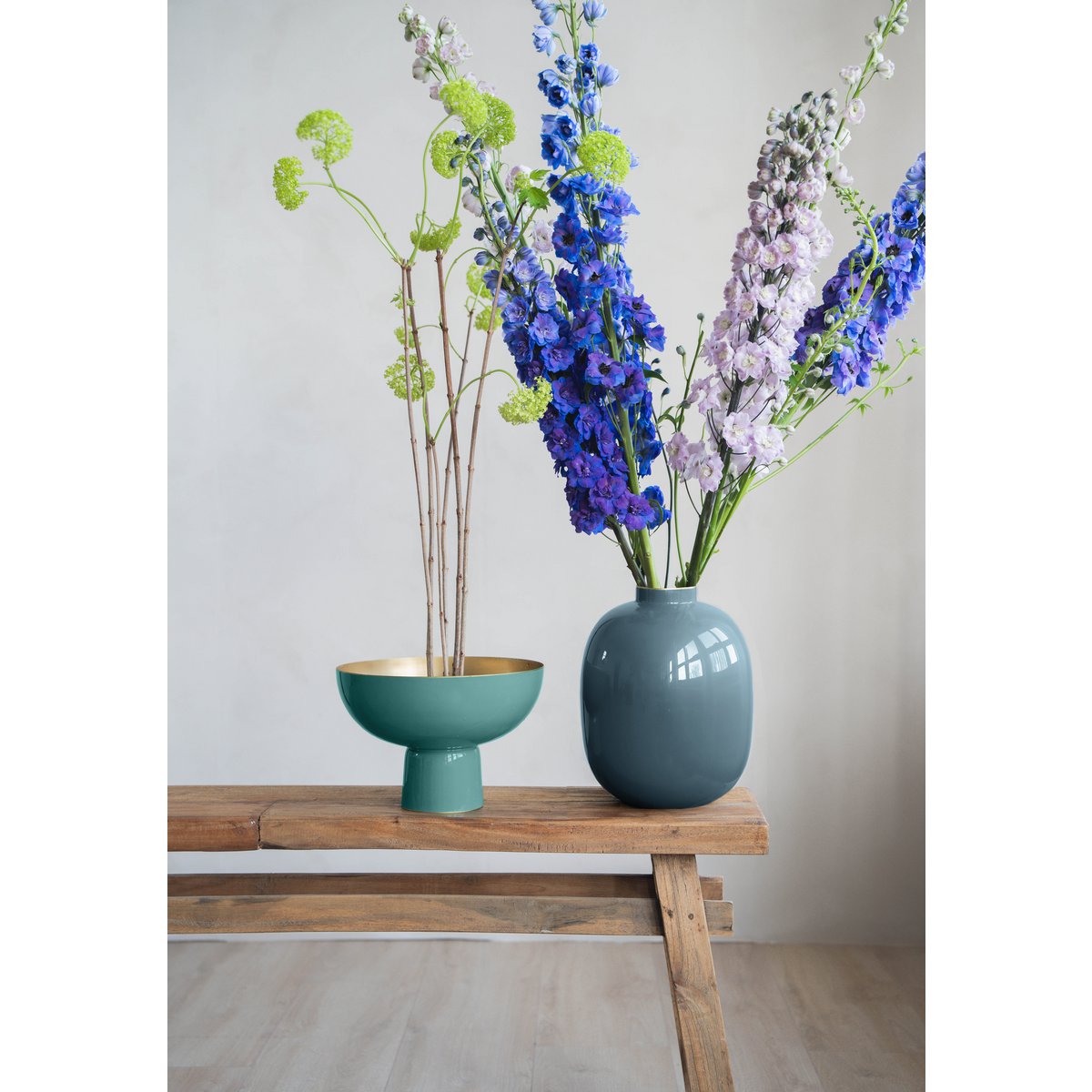 Hoge metalen schaal - Lichtblauw