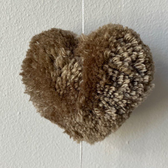 Mobiel met Veelkleurige Hartjes