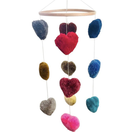 Mobiel met Veelkleurige Hartjes