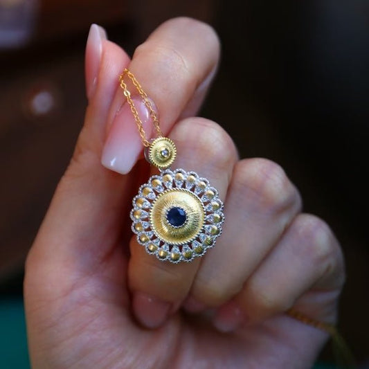 Goudbloem hanger - Echte Saffier