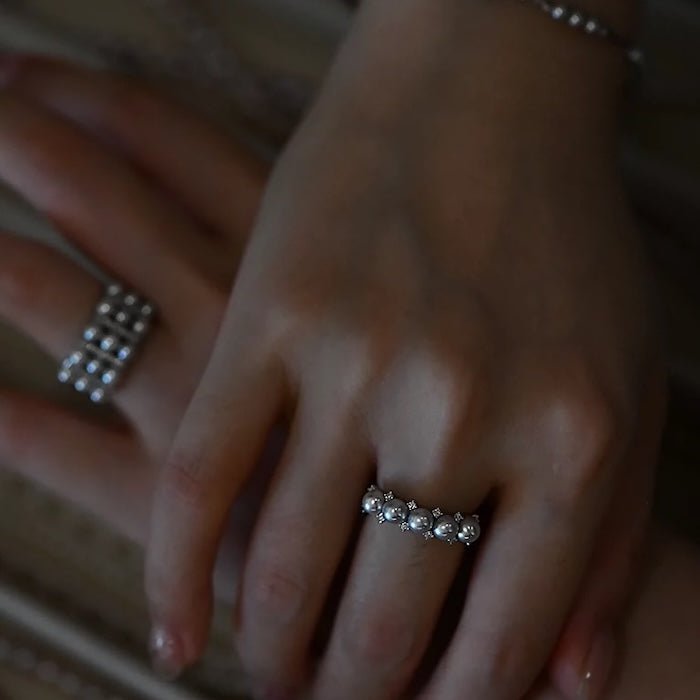 Elegante parelring - in goud of zilver